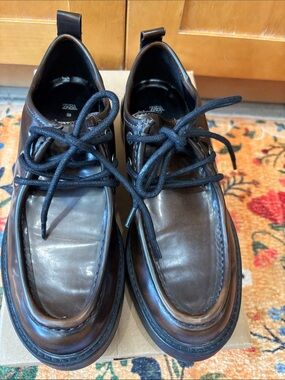 Zara woman’s Dark Brown Leather Derby Lace-Up Shoes